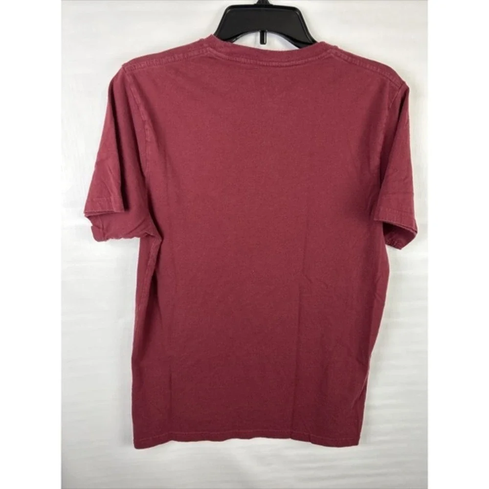 Levi's Mens Size Med‎ Burgundy Mountain Graphic T-Shirt Retro Sunset Cotton Tee